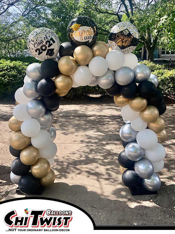Mini Graduation Balloon Arch